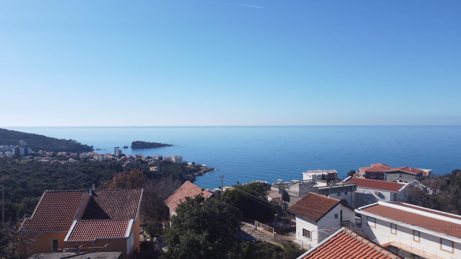 Kuća 153m2 sa pogledom na more. UTJEHA, BAR - Amfora Real Estate