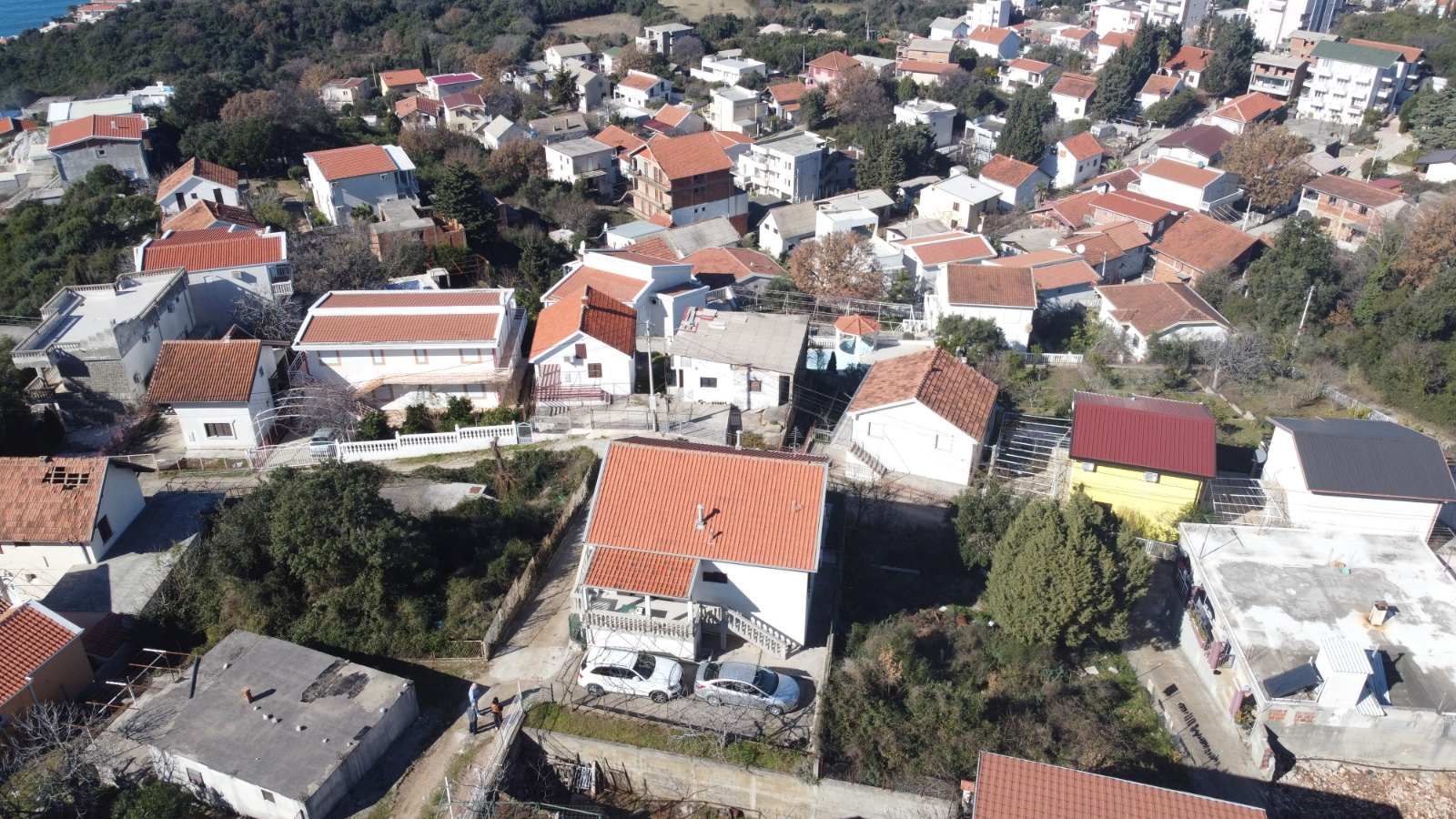 Kuća 153m2 sa pogledom na more. UTJEHA, BAR - Amfora Real Estate