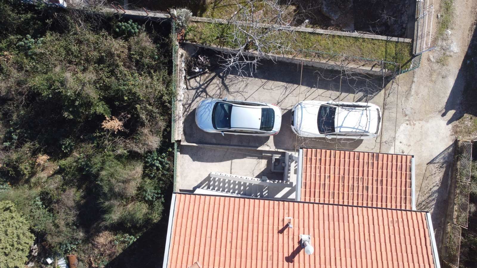 Kuća 153m2 sa pogledom na more. UTJEHA, BAR - Amfora Real Estate