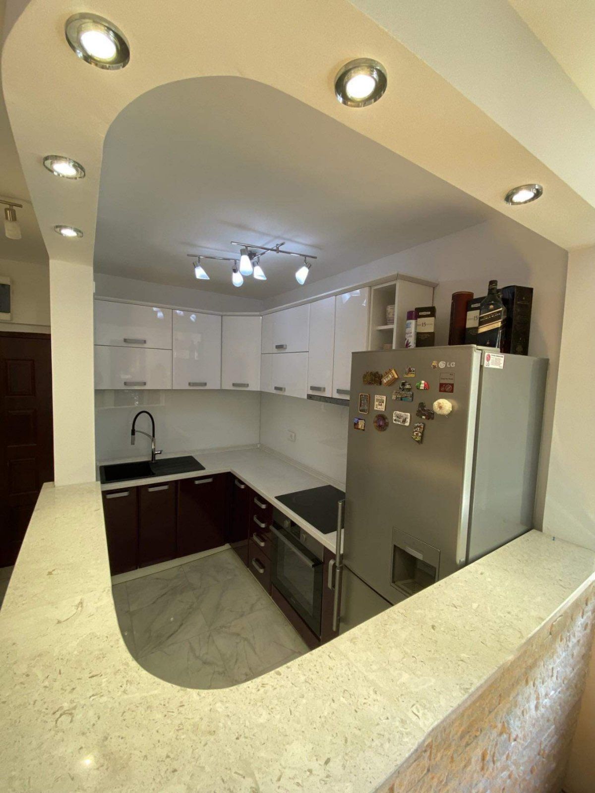 Jednosoban kompletno renoviran stan 44m2+5m2 terase. Golubovina, Budva - Amfora Real Estate