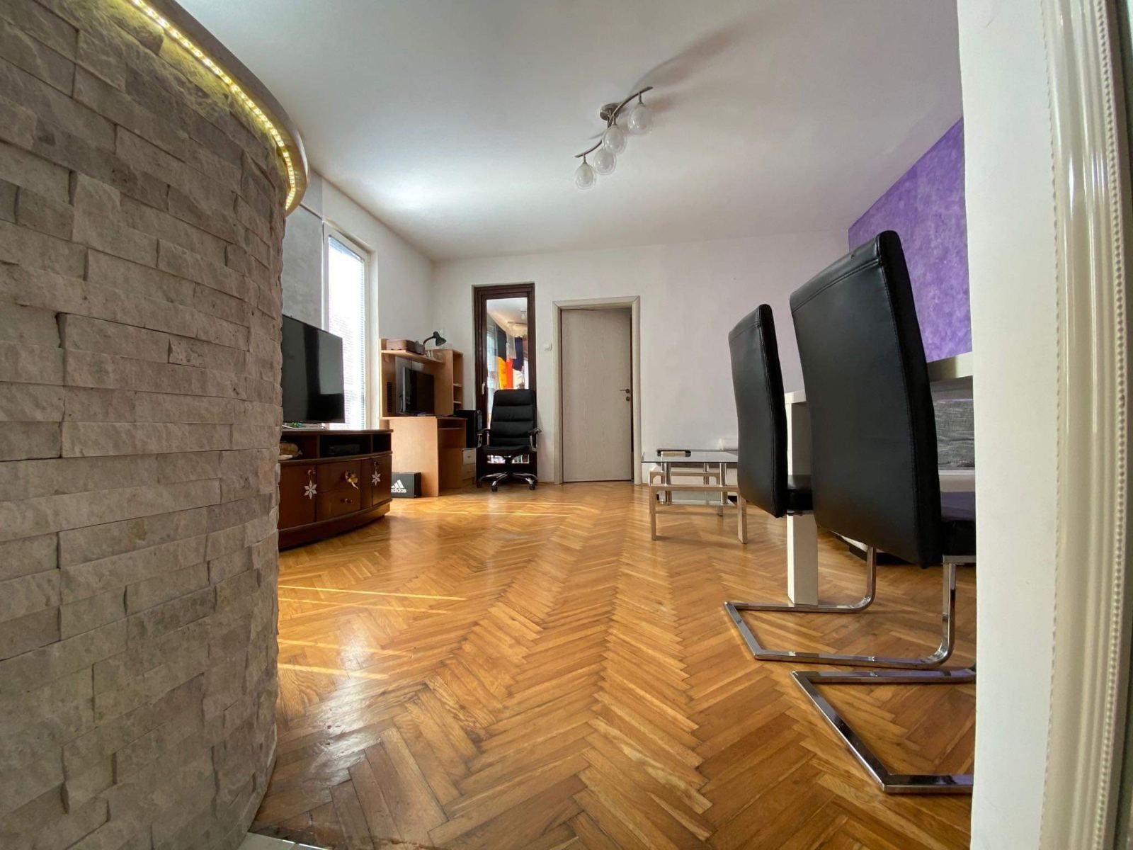 Jednosoban kompletno renoviran stan 44m2+5m2 terase. Golubovina, Budva - Amfora Real Estate