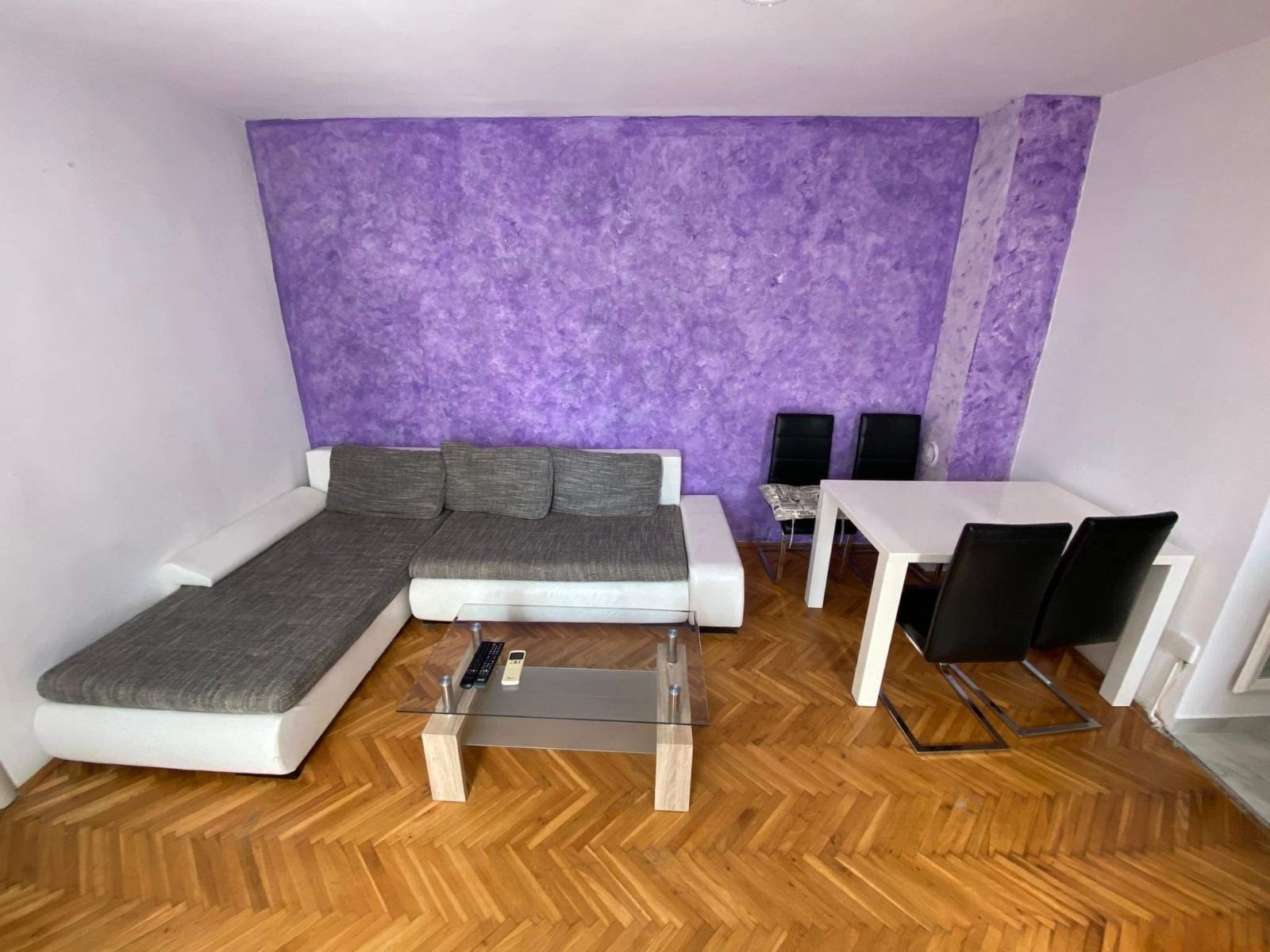 Jednosoban kompletno renoviran stan 44m2+5m2 terase. Golubovina, Budva - Amfora Real Estate