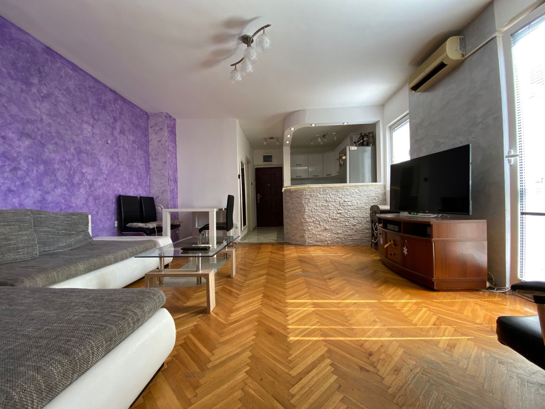 amforaproperty.com/Jednosoban kompletno renoviran stan 44m2+5m2 terase. Golubovina, Budva