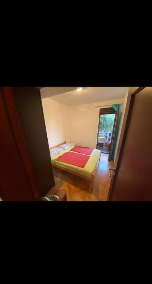 Prodaja trosobnog nameštenog stana 79m² u Budvi - Amfora Real Estate