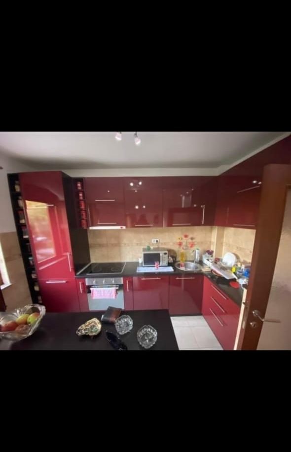 Prodaja trosobnog nameštenog stana 79m² u Budvi - Amfora Real Estate