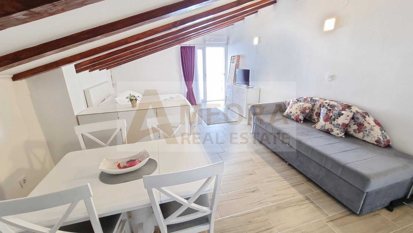 Kuća sa bazenom i pogledom na more u Kuljačama - Amfora Real Estate