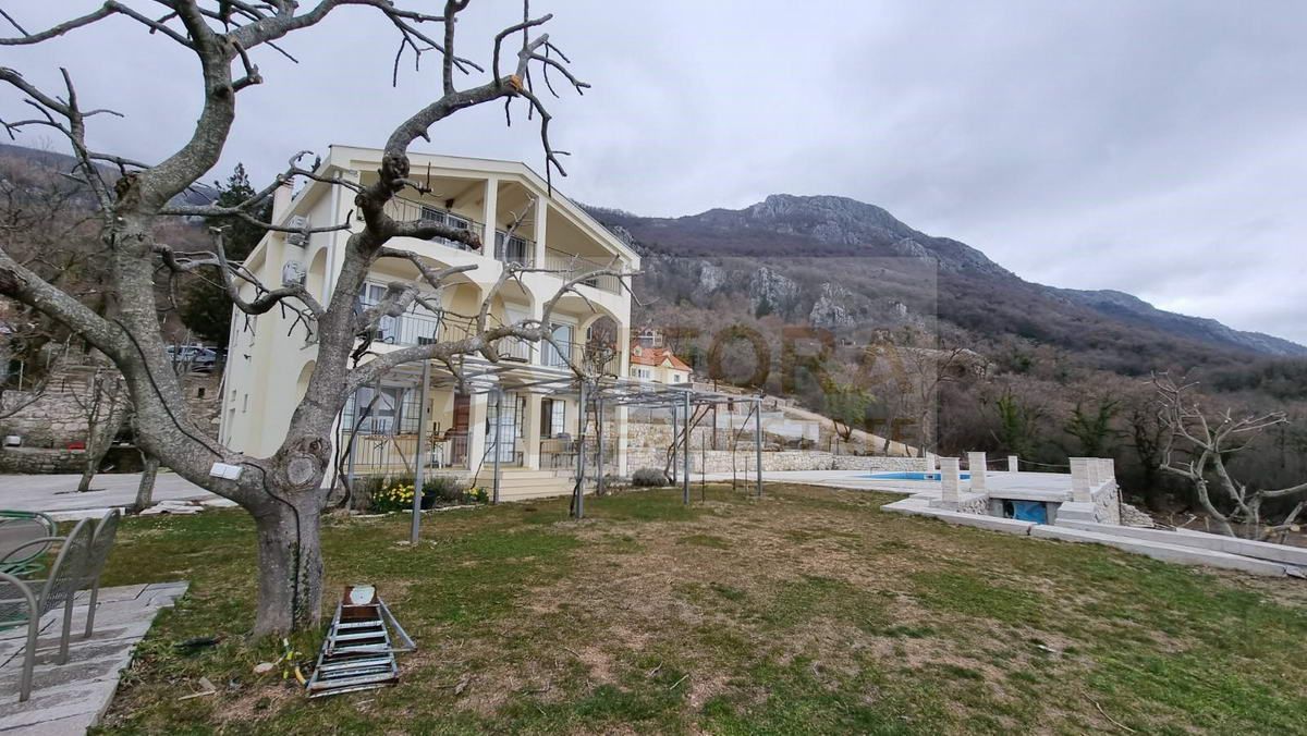 Kuća sa bazenom i pogledom na more u Kuljačama - Amfora Real Estate