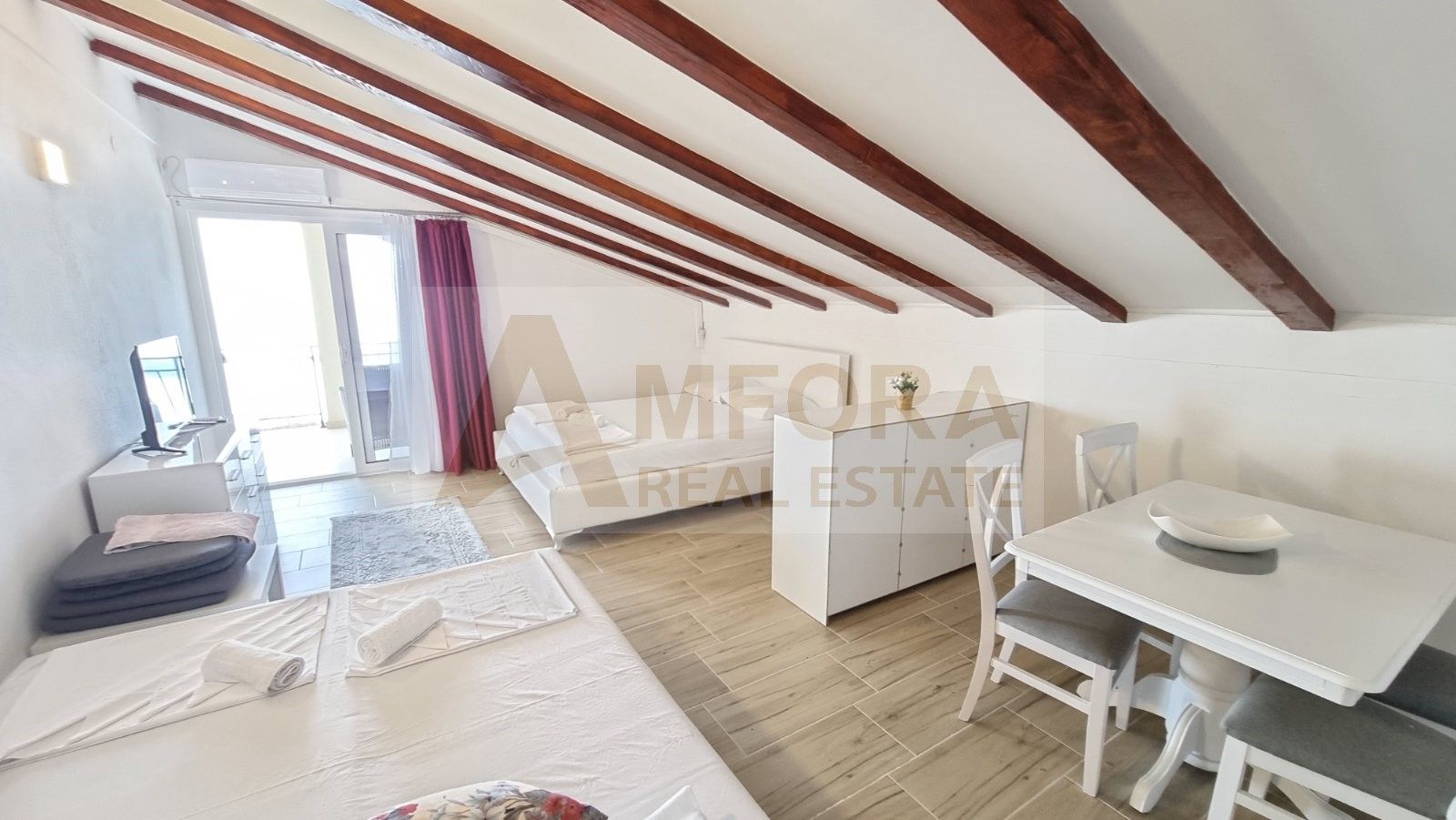 Kuća sa bazenom i pogledom na more u Kuljačama - Amfora Real Estate