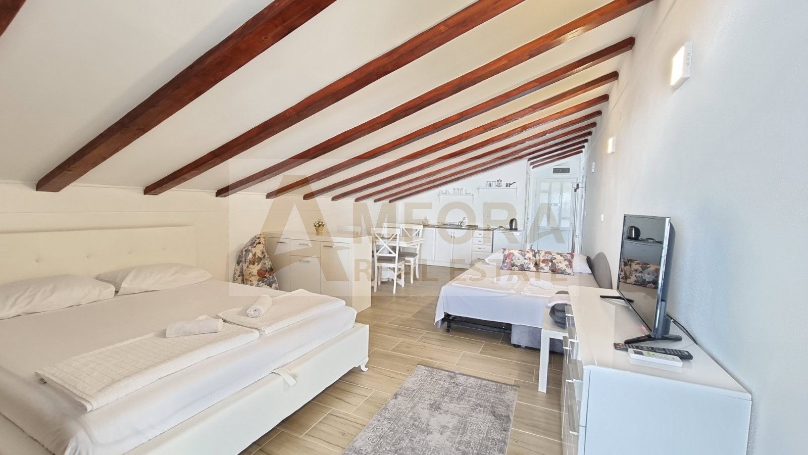 Kuća sa bazenom i pogledom na more u Kuljačama - Amfora Real Estate