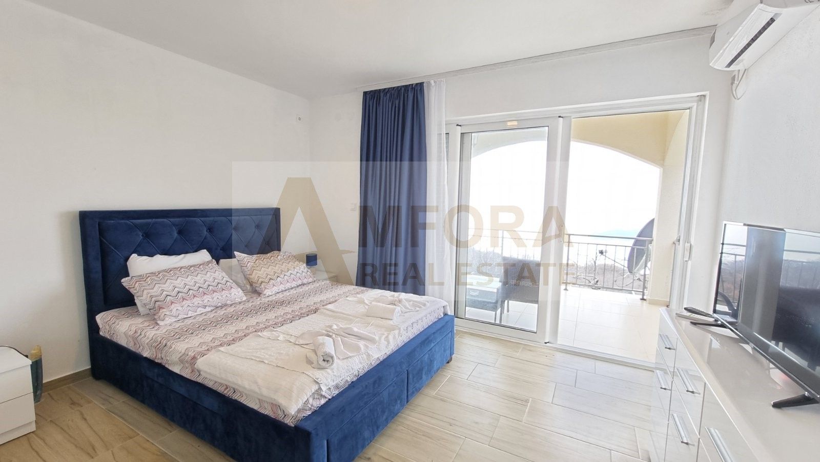 Kuća sa bazenom i pogledom na more u Kuljačama - Amfora Real Estate