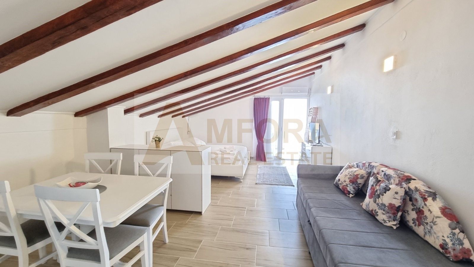 Kuća sa bazenom i pogledom na more u Kuljačama - Amfora Real Estate