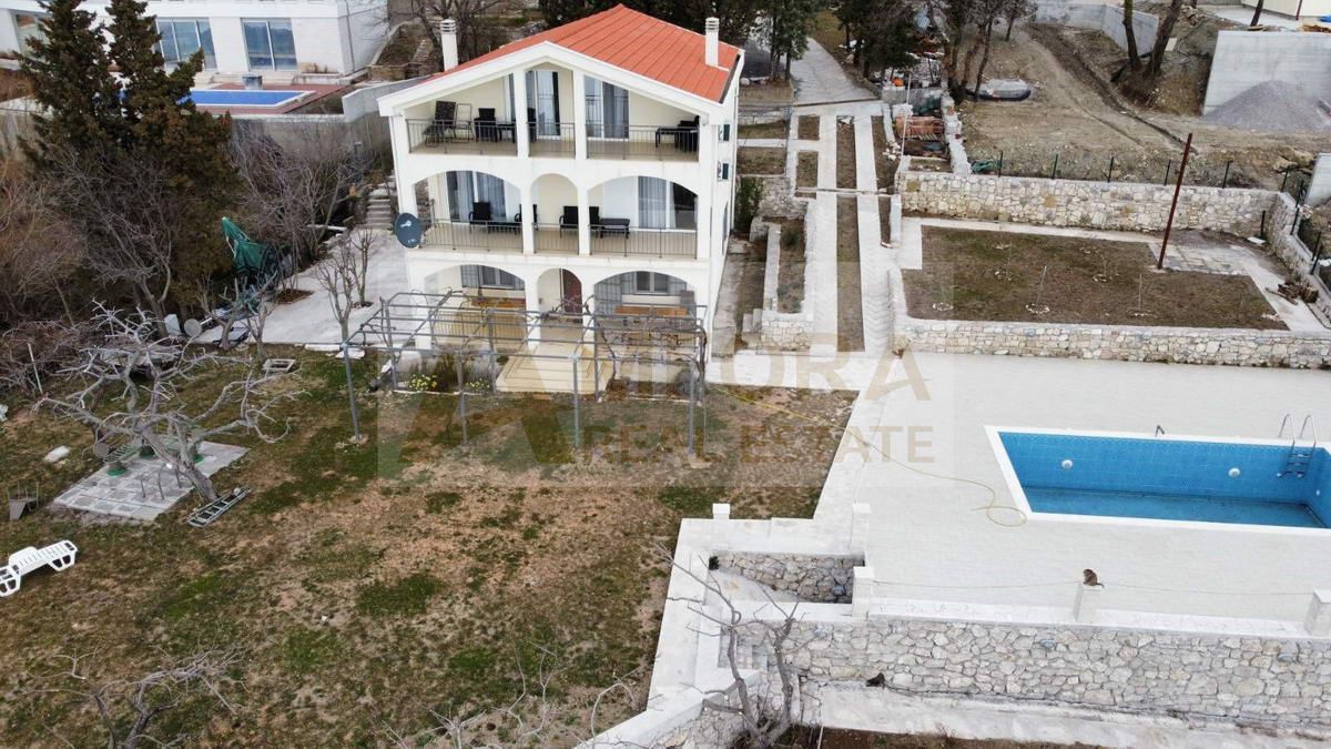 Kuća sa bazenom i pogledom na more u Kuljačama - Amfora Real Estate