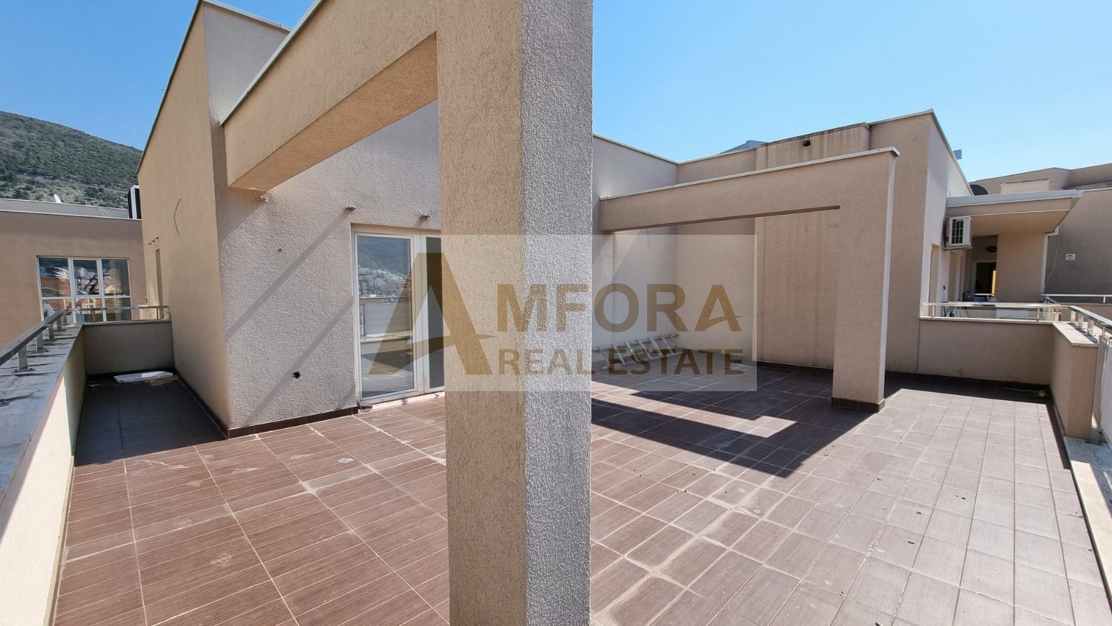 Penthouse sa dvije spavaće sobe,  169m2, Bulevar , Budva - Amfora Real Estate