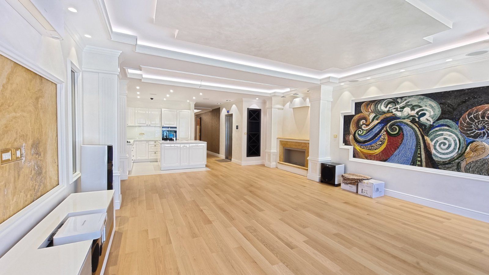 Dvosoban luksuzni stan 114m2 sa garaznim mestom u Budvi - Amfora Real Estate