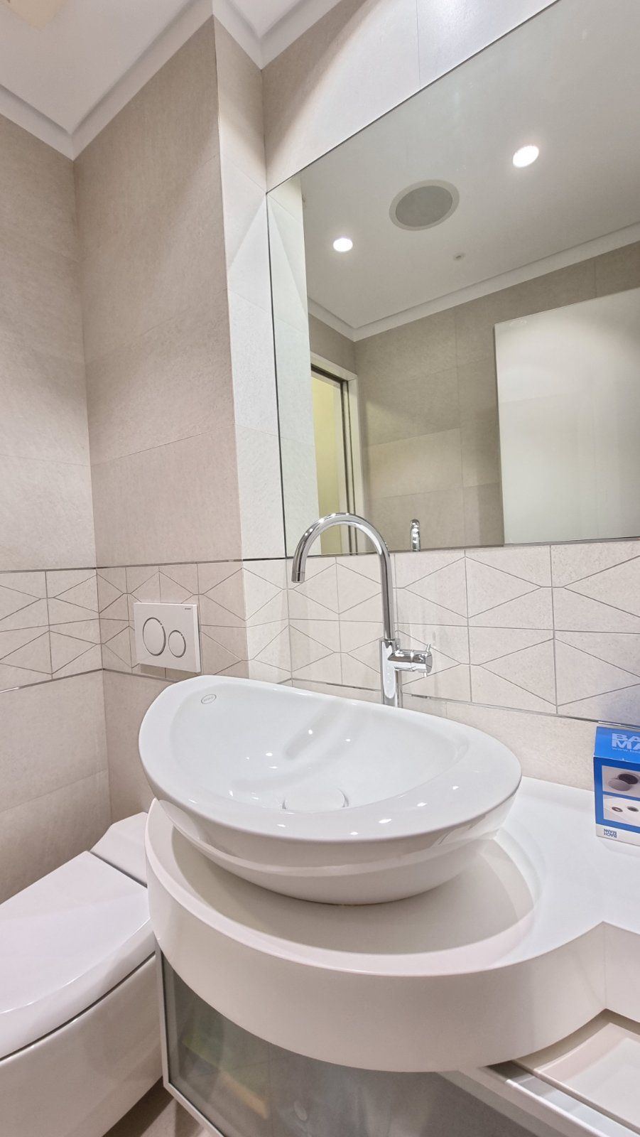 Na prodaju luksuzni dvosoban stan od 106 m² u Budvi – odlična lokacija - Amfora Real Estate