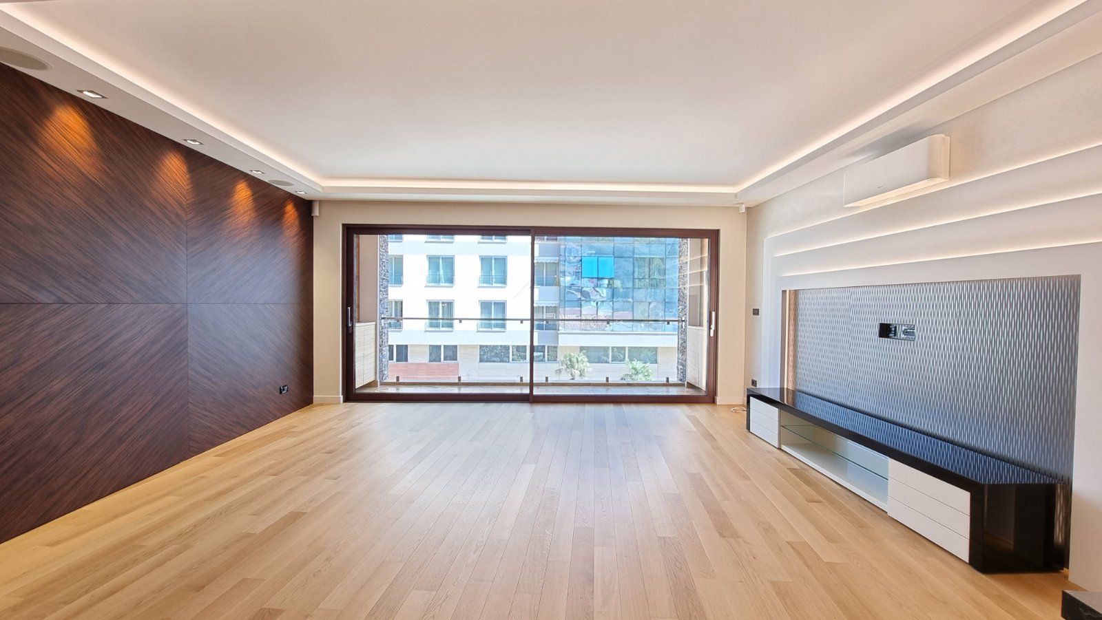 Luksuzni dvosoban stan 108 m² sa garažnim mestom i pametnim sistemom – Budva - Amfora Real Estate