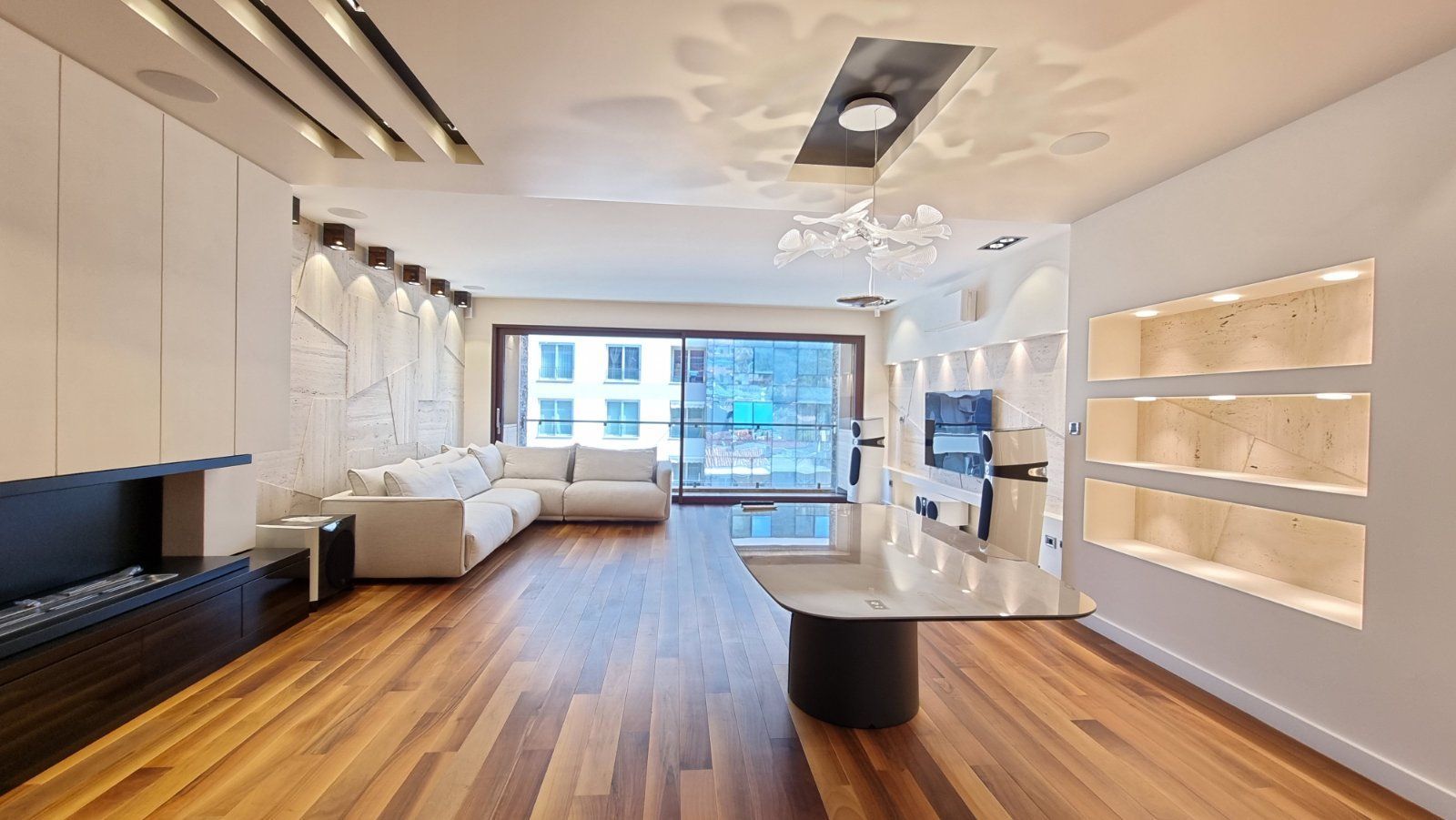 Luksuzan stan na tri nivoa 313m² sa spa zonom, teretanom, pametnim sistemom i garažom – Budva - Amfora Real Estate