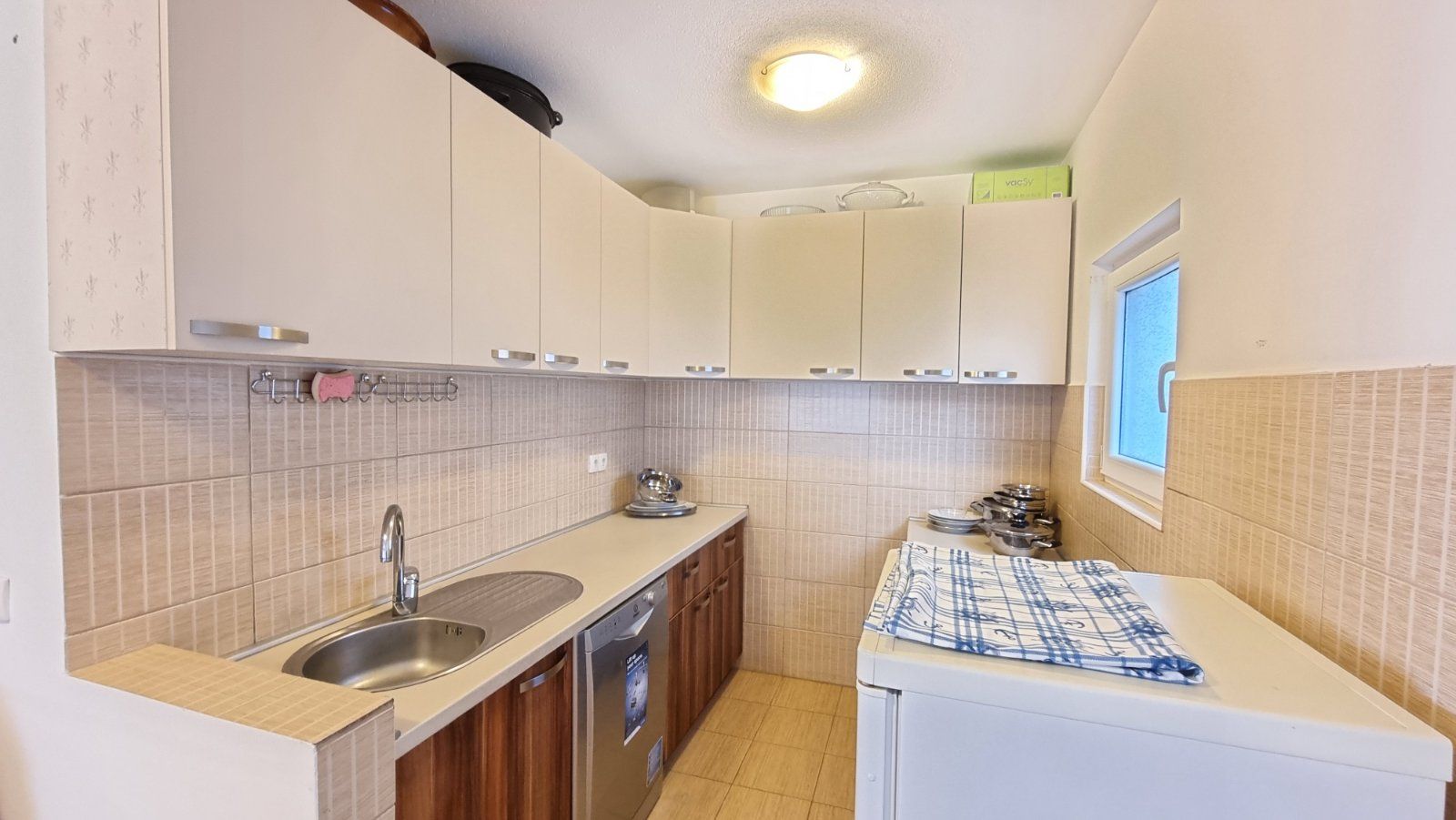 Trosoban stan sa pogledom na more , Seoce - Amfora Real Estate