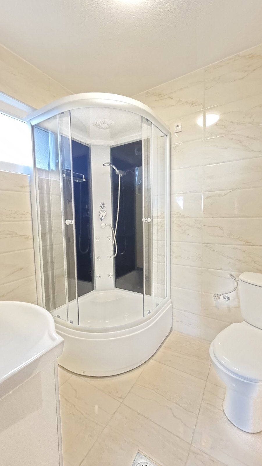 Trosoban stan sa pogledom na more , Seoce - Amfora Real Estate