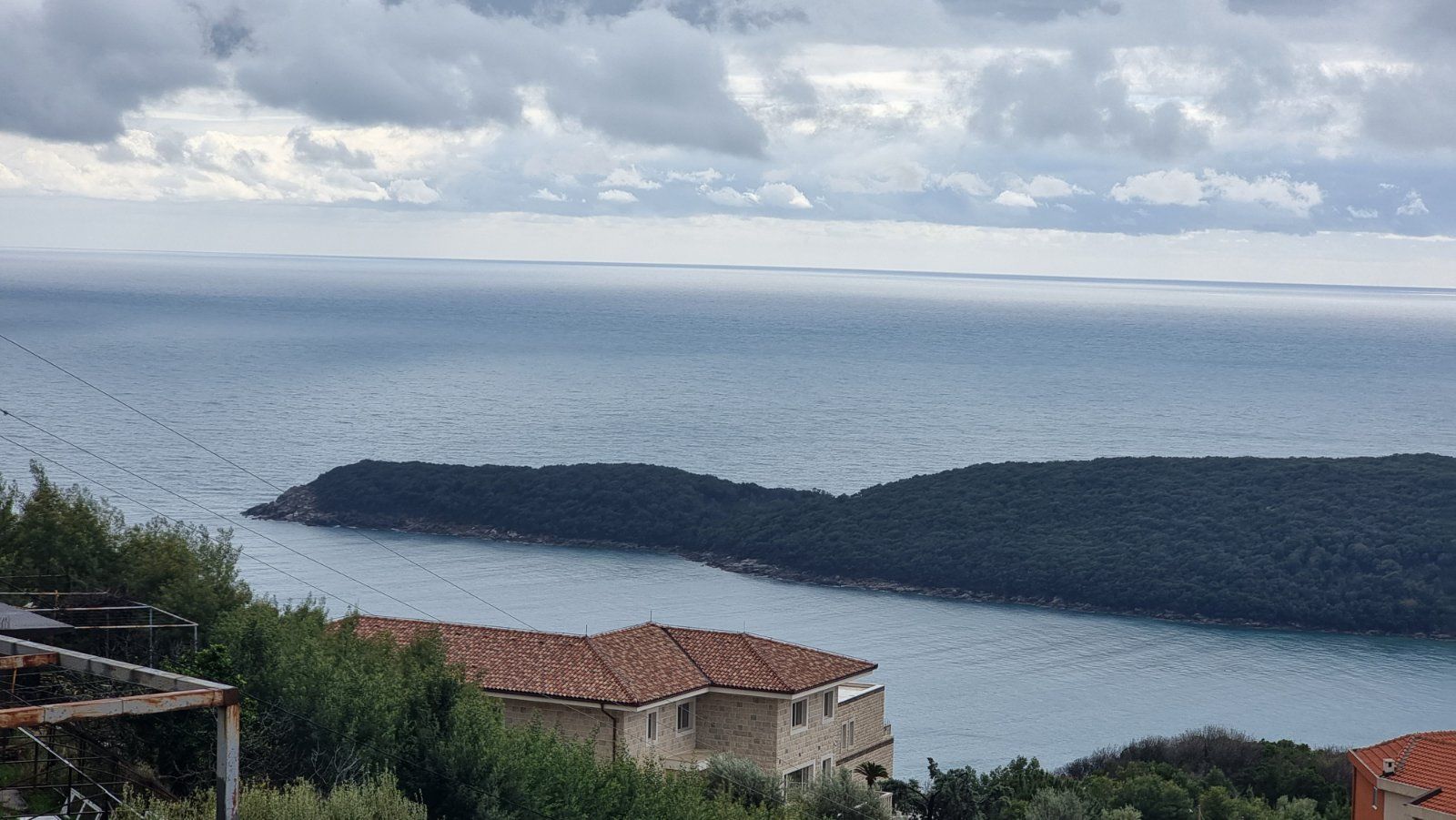 Trosoban stan sa pogledom na more , Seoce - Amfora Real Estate