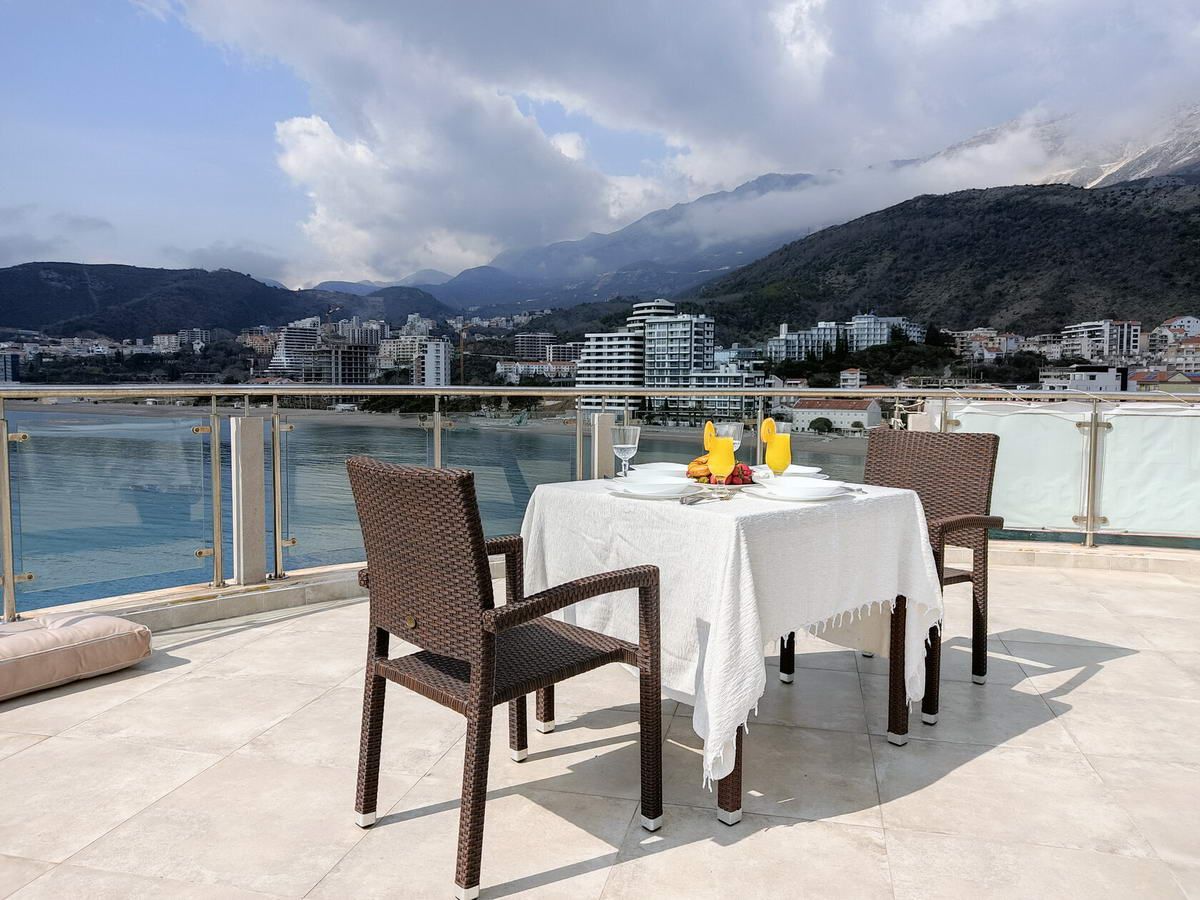 Luksuzni penthouse od 188 m² sa panoramskim pogledom na more – Rafailovići - Amfora Real Estate