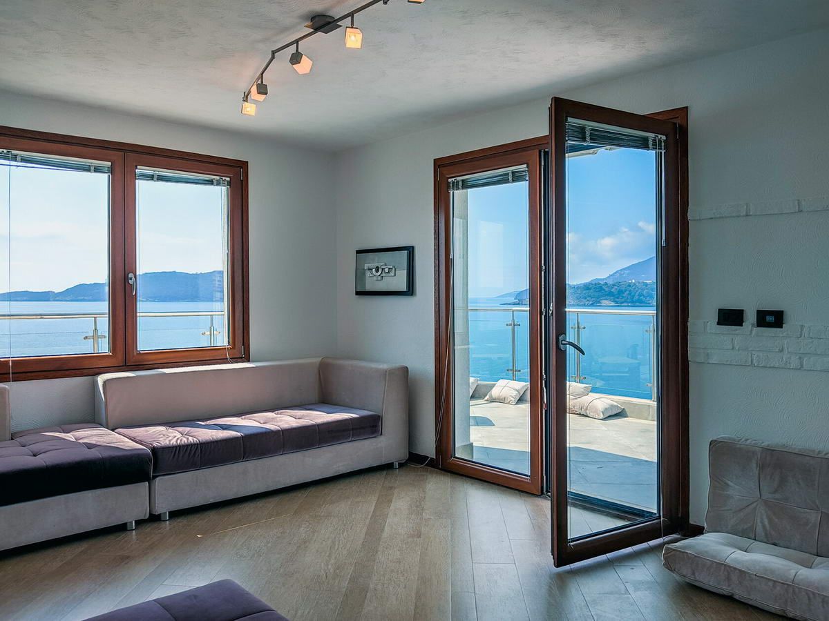 Luksuzni penthouse od 188 m² sa panoramskim pogledom na more – Rafailovići - Amfora Real Estate