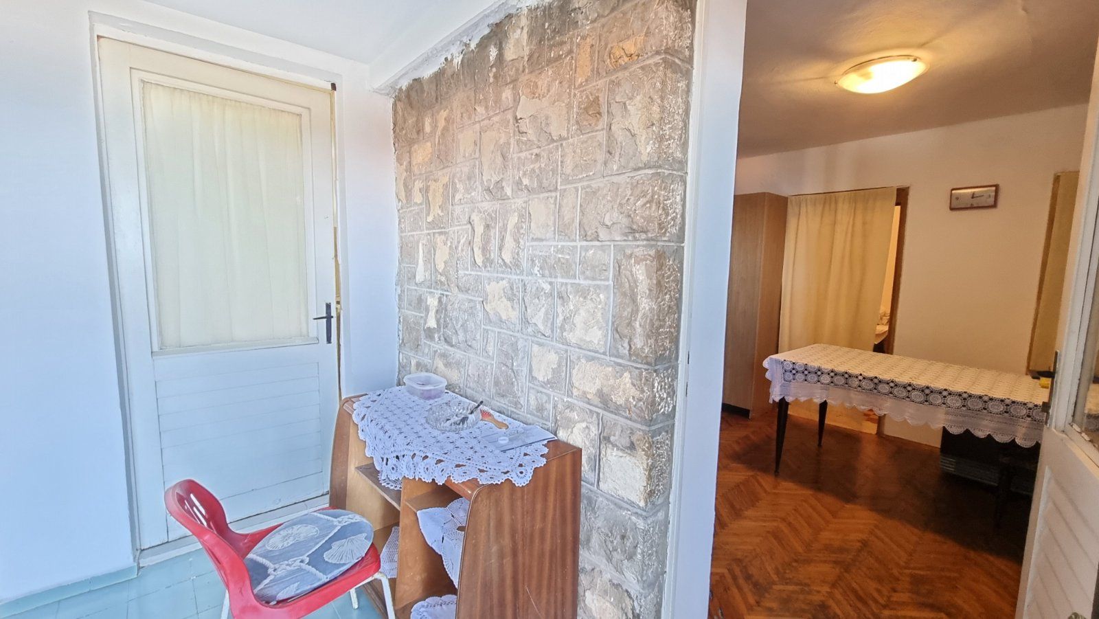 Dvosoban stan sa predivnim pogledom na more,na fantastičnoj lokaciji. Sveti Stefan, Budva - Amfora Real Estate