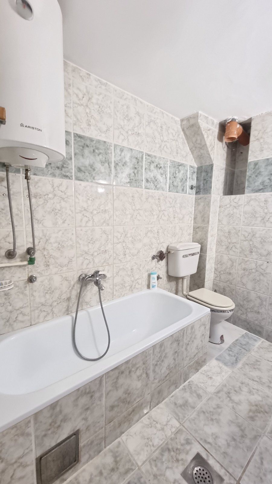 Dvosoban stan sa predivnim pogledom na more,na fantastičnoj lokaciji. Sveti Stefan, Budva - Amfora Real Estate