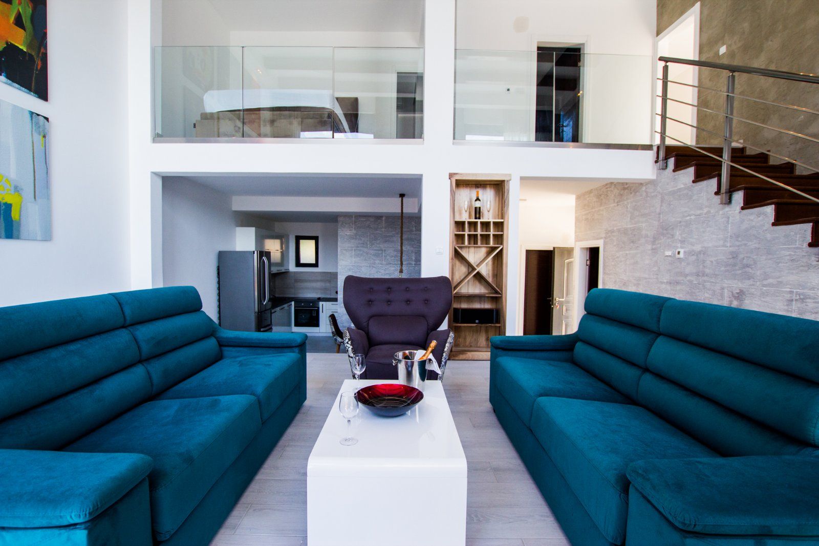 Vila sa bazenom i pogledom na more. Maine, Budva. - Amfora Real Estate