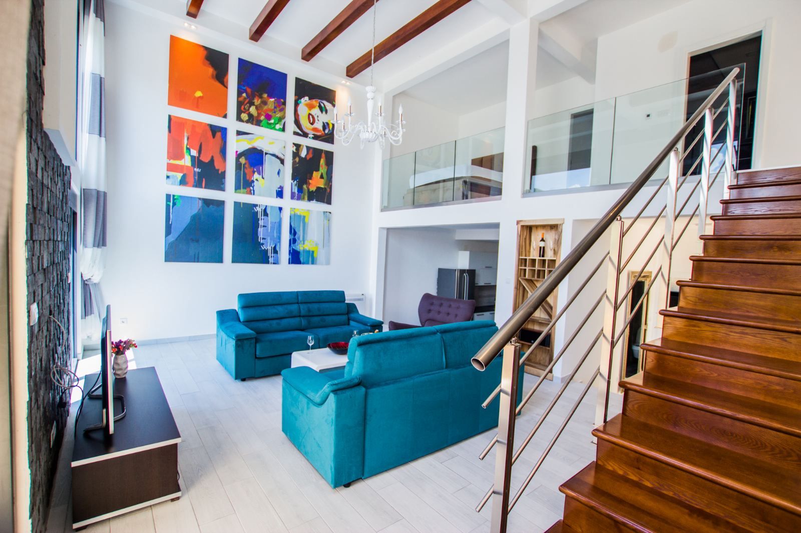 Vila sa bazenom i pogledom na more. Maine, Budva. - Amfora Real Estate