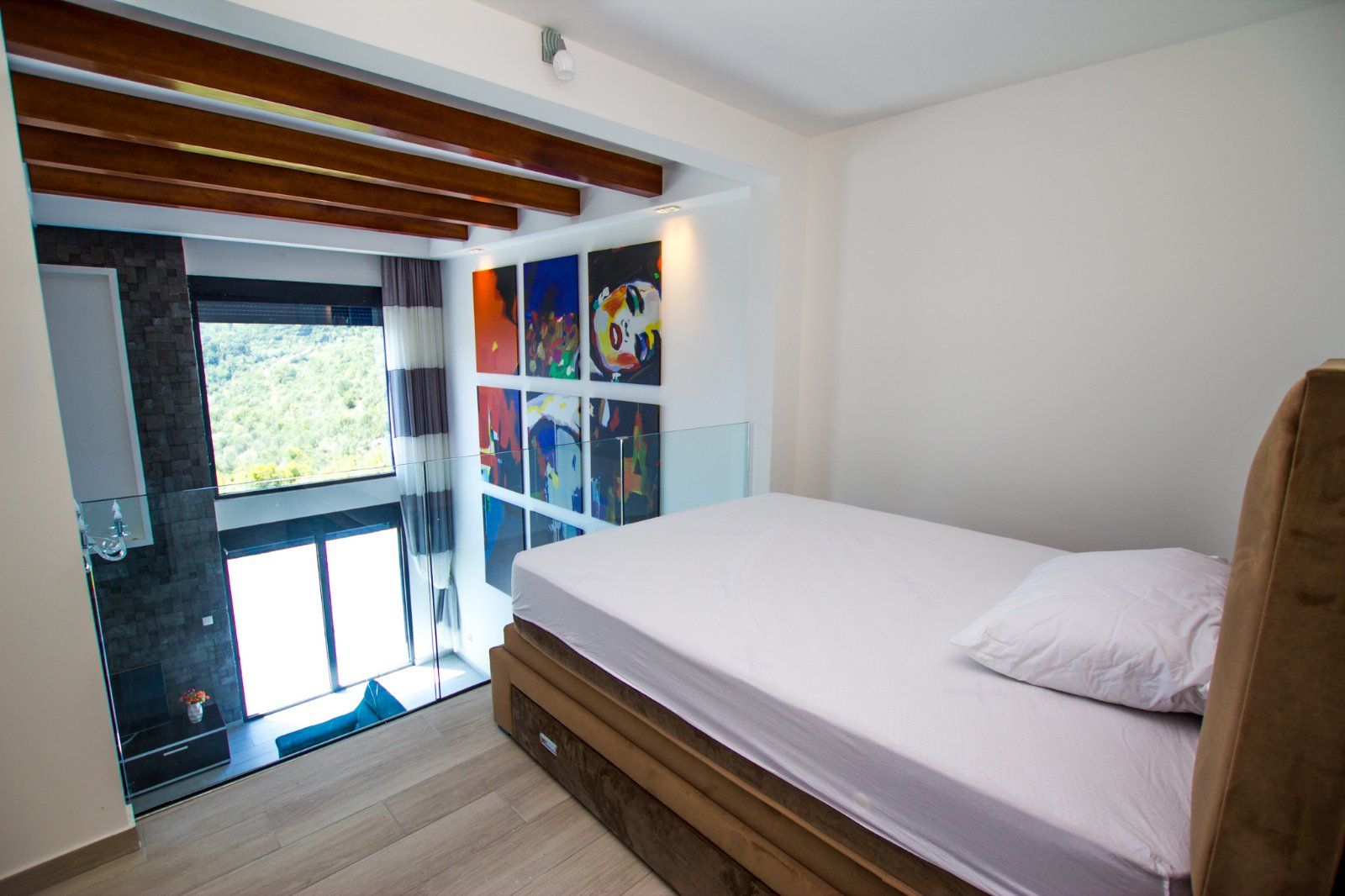 Vila sa bazenom i pogledom na more. Maine, Budva. - Amfora Real Estate