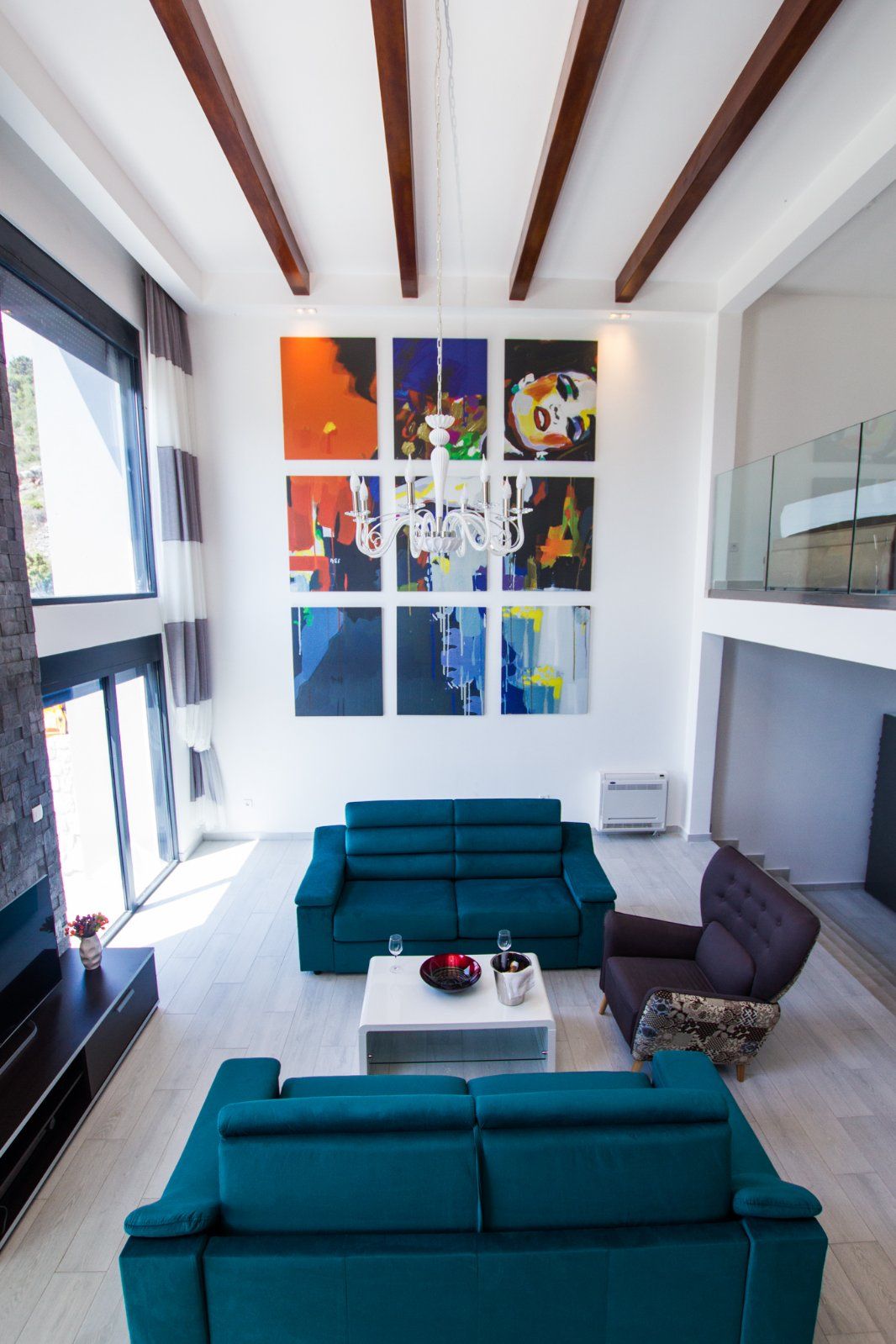 Vila sa bazenom i pogledom na more. Maine, Budva. - Amfora Real Estate