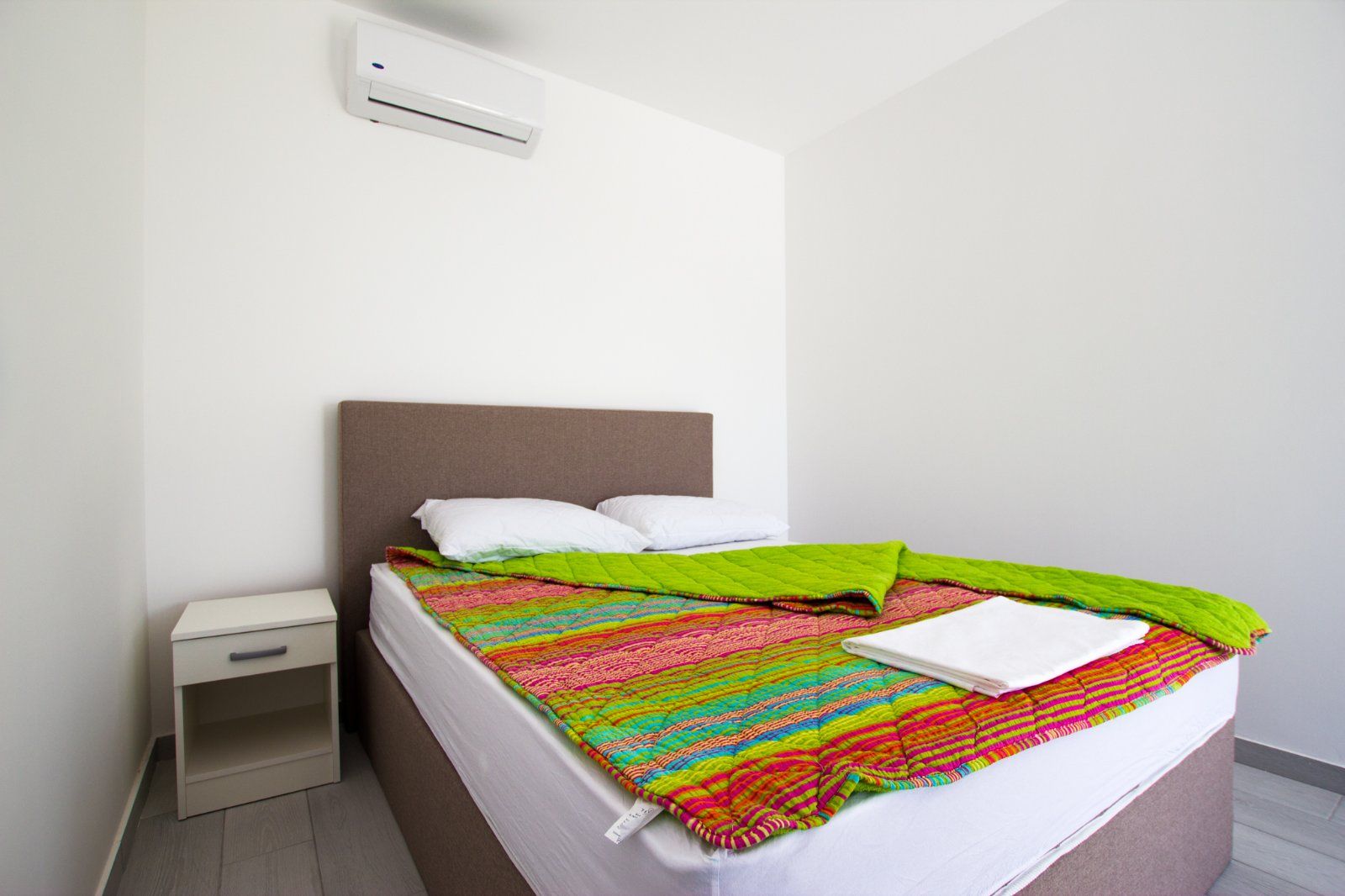 Vila sa bazenom i pogledom na more. Maine, Budva. - Amfora Real Estate