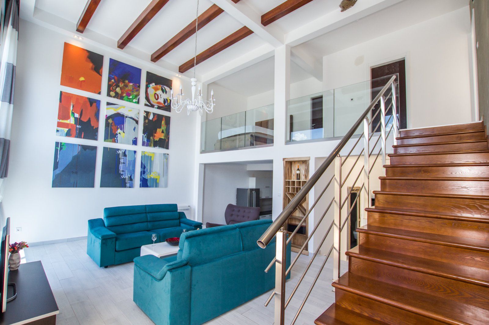 Vila sa bazenom i pogledom na more. Maine, Budva. - Amfora Real Estate