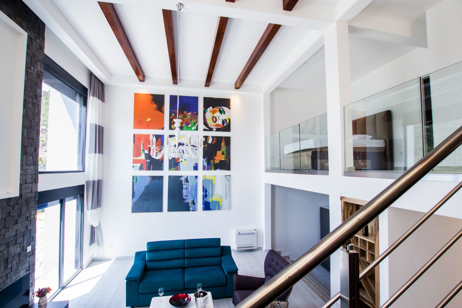 Vila sa bazenom i pogledom na more. Maine, Budva. - Amfora Real Estate