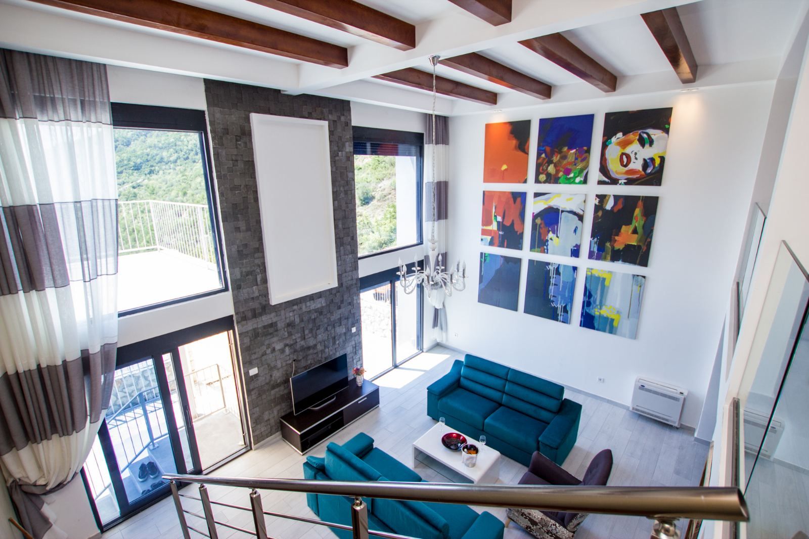 Vila sa bazenom i pogledom na more. Maine, Budva. - Amfora Real Estate