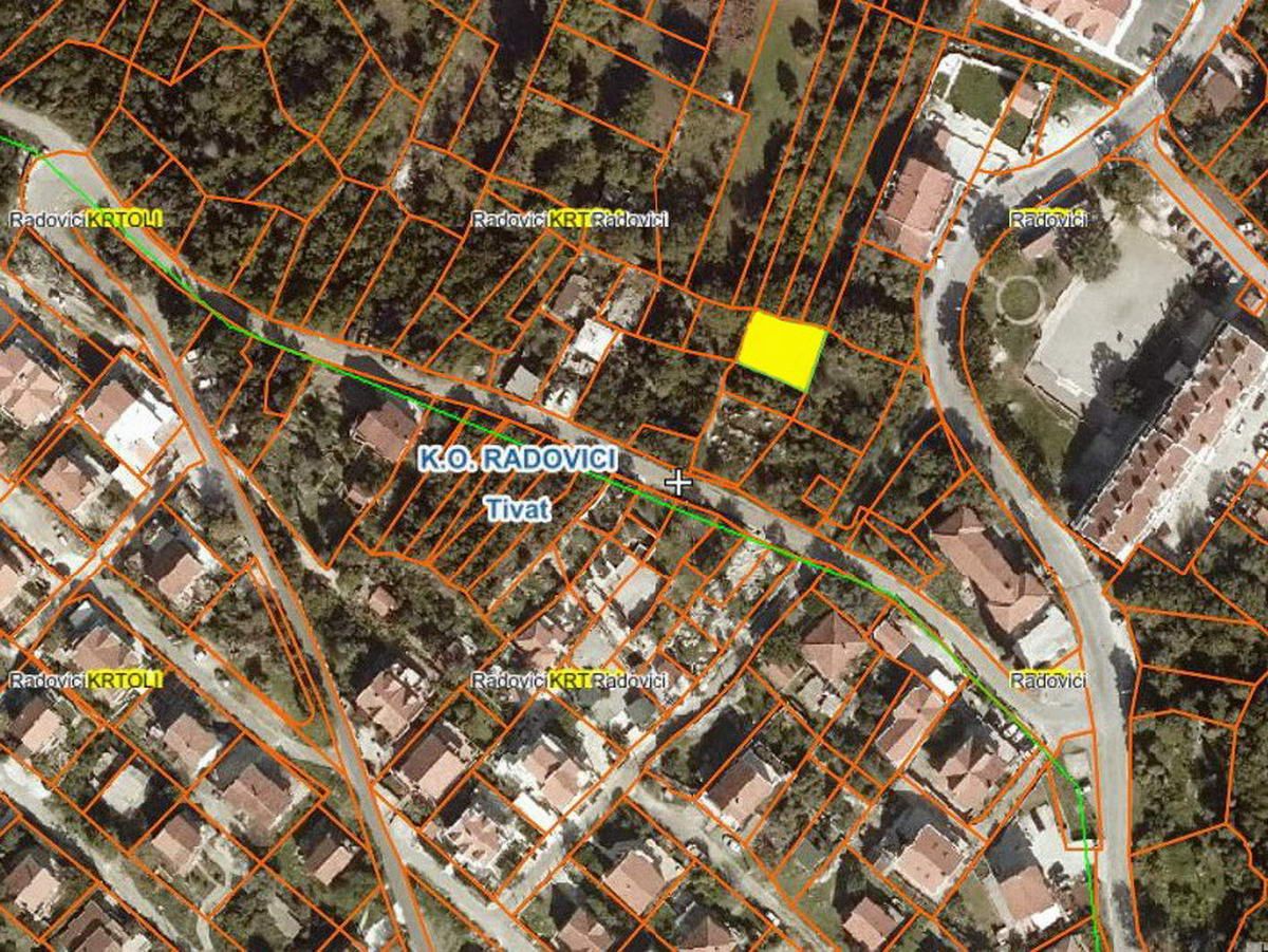 Izvanredan građevinski plac u Radovićima, Luštica - Amfora Real Estate