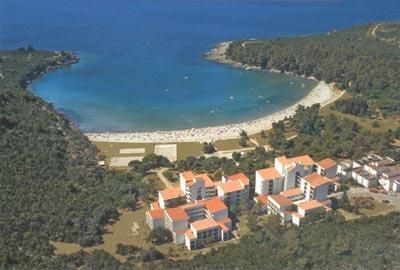 Izvanredan građevinski plac u Radovićima, Luštica - Amfora Real Estate