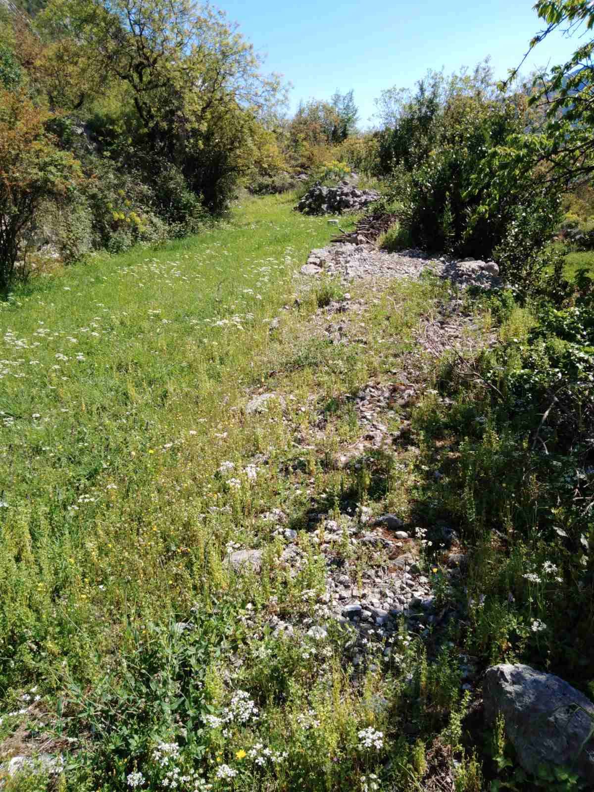 plac 450m2 sa pogledom na zaliv u naselju Sv. Stasije,Kotor - Amfora Real Estate