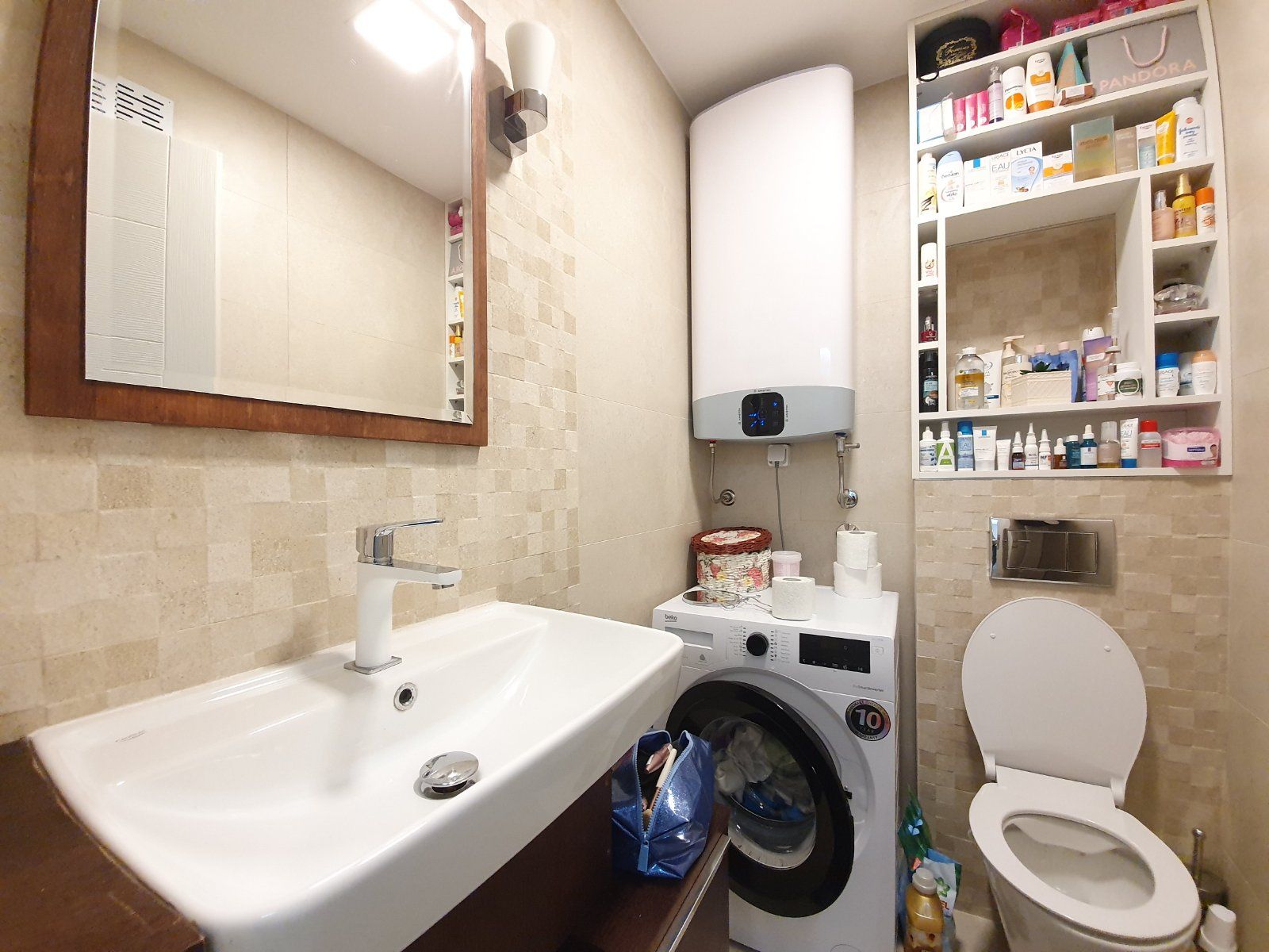 Prodaje se dvosoban luksuzno opremljen stan 67m2,The Old Bakery,Budva - Amfora Real Estate