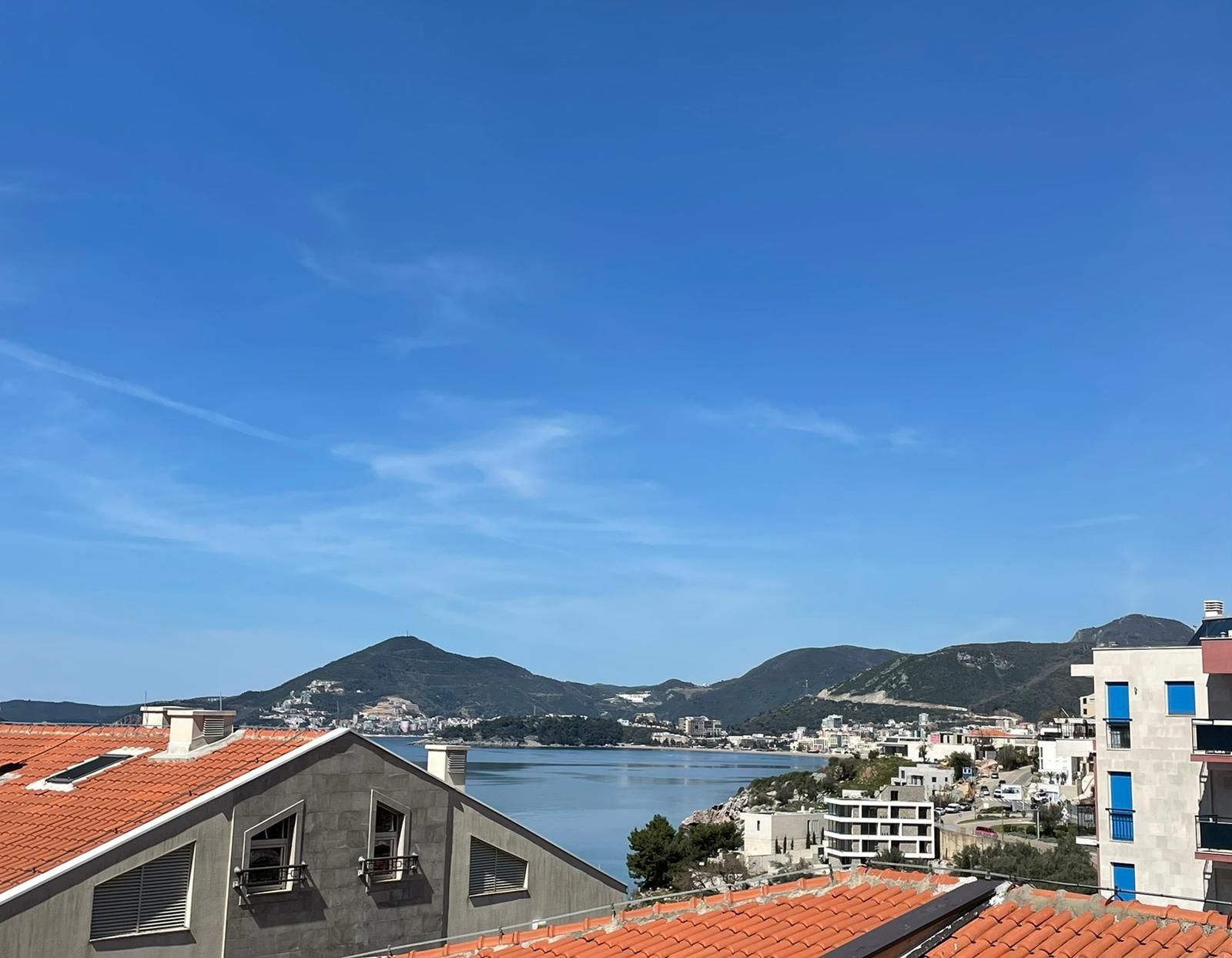 Luksuzan četvorosoban stan sa pogledom na more, Przno - Amfora Real Estate