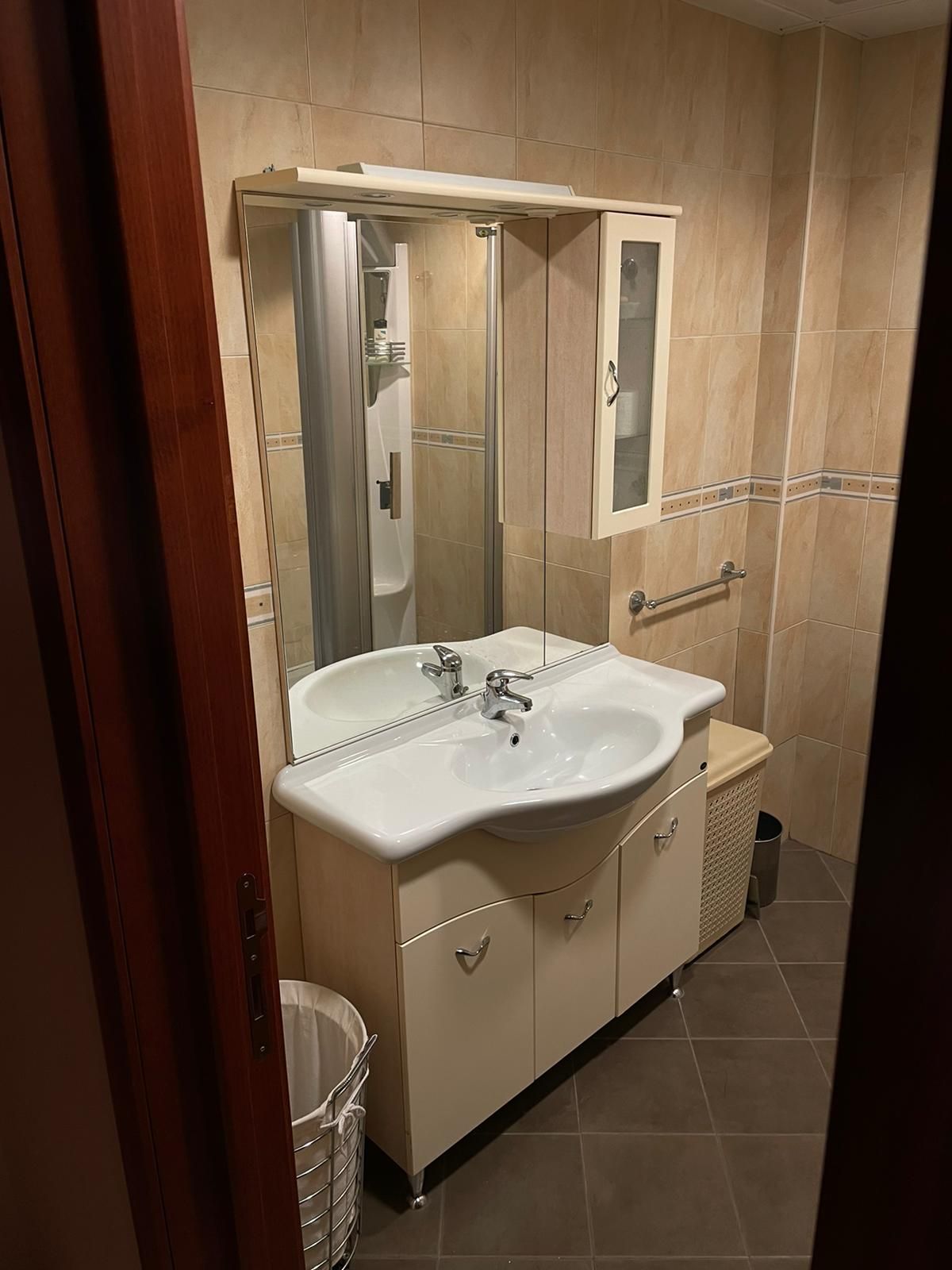 Luksuzan četvorosoban stan sa pogledom na more, Przno - Amfora Real Estate