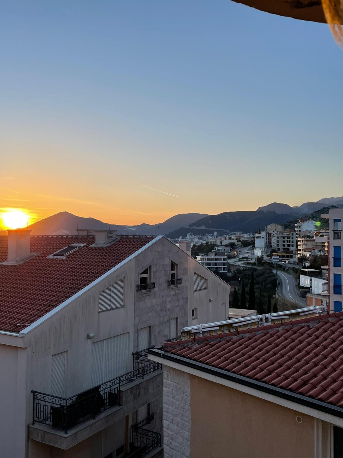 Luksuzan četvorosoban stan sa pogledom na more, Przno - Amfora Real Estate