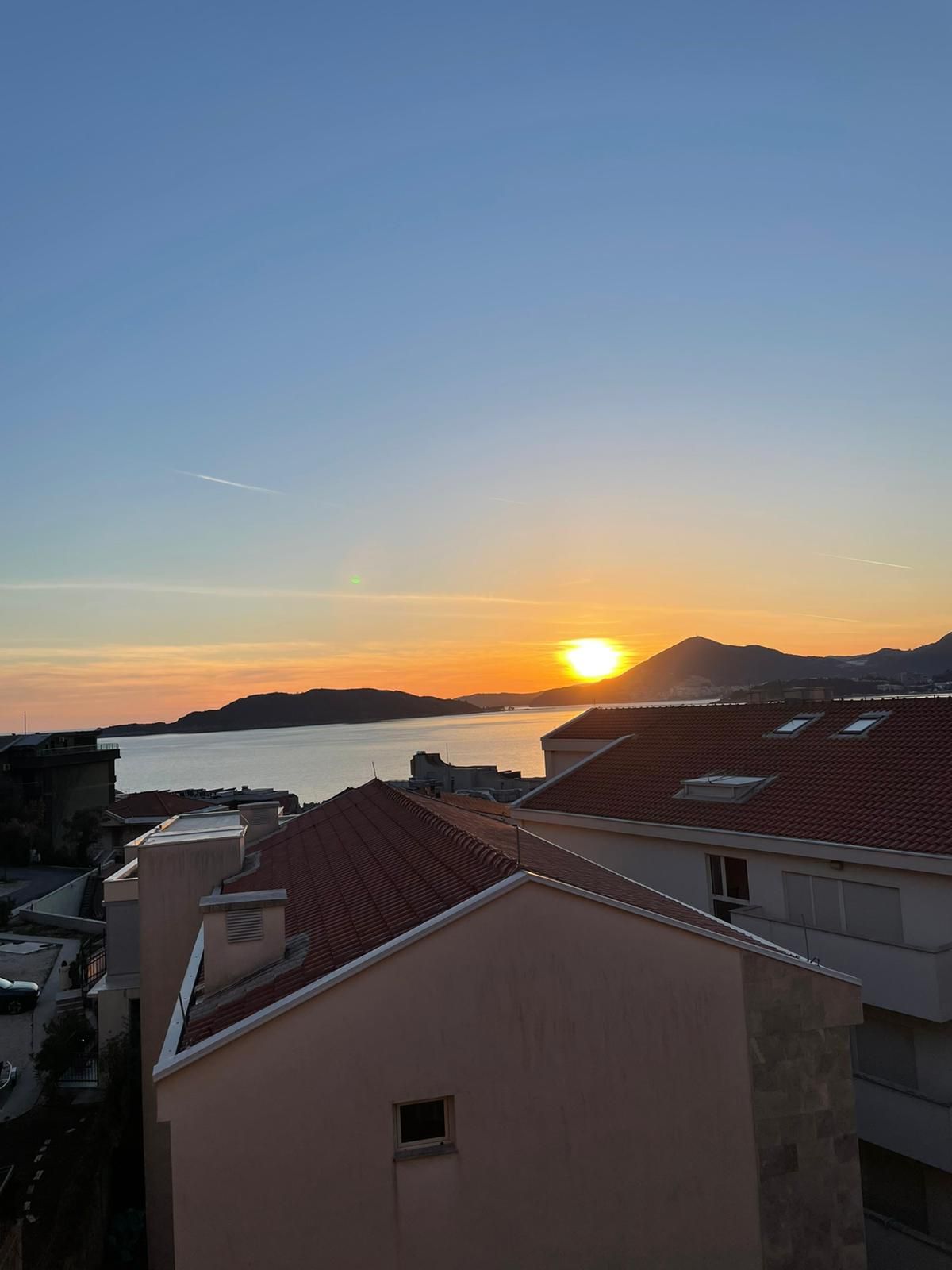 Luksuzan četvorosoban stan sa pogledom na more, Przno - Amfora Real Estate