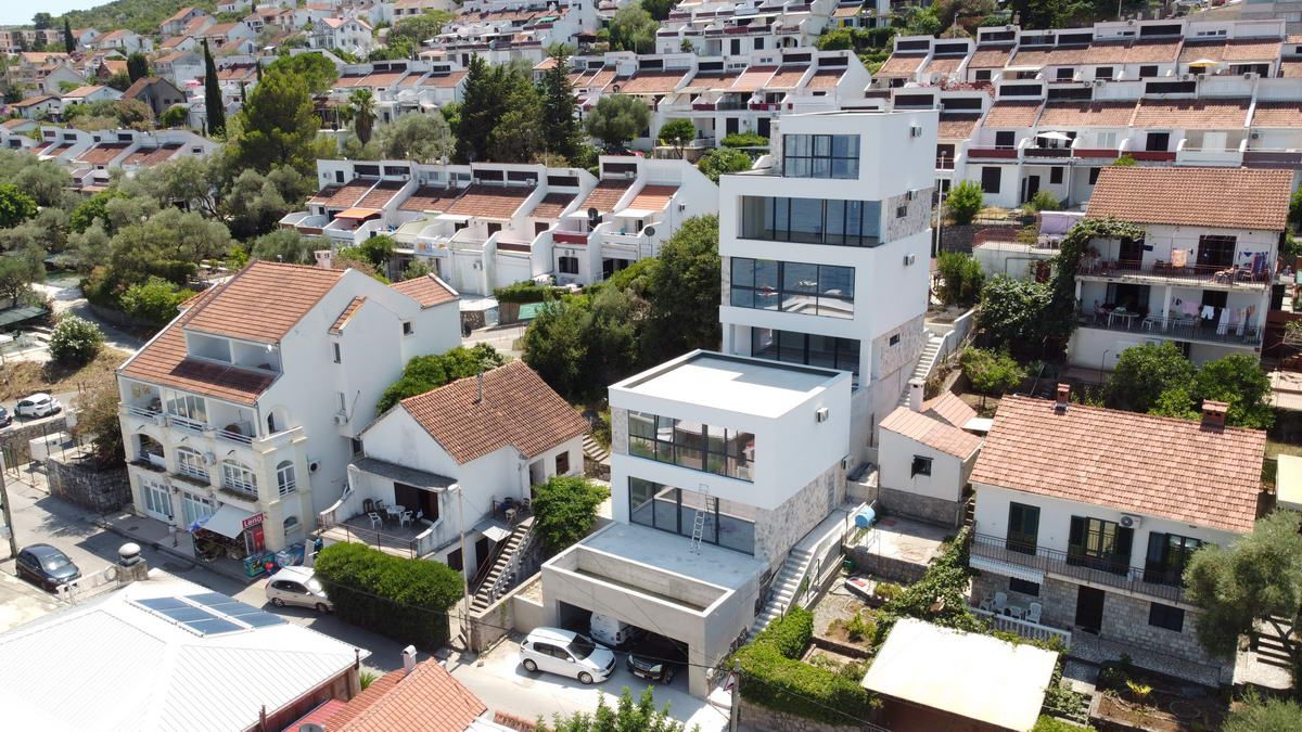 Nove prelepe vile na obali Bokokotorskog zaliva,Krašići-Tivat. - Amfora Real Estate