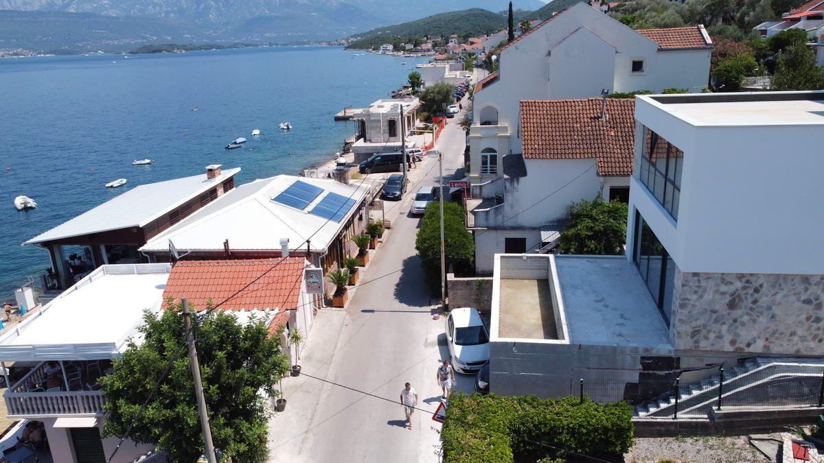Nove prelepe vile na obali Bokokotorskog zaliva,Krašići-Tivat. - Amfora Real Estate