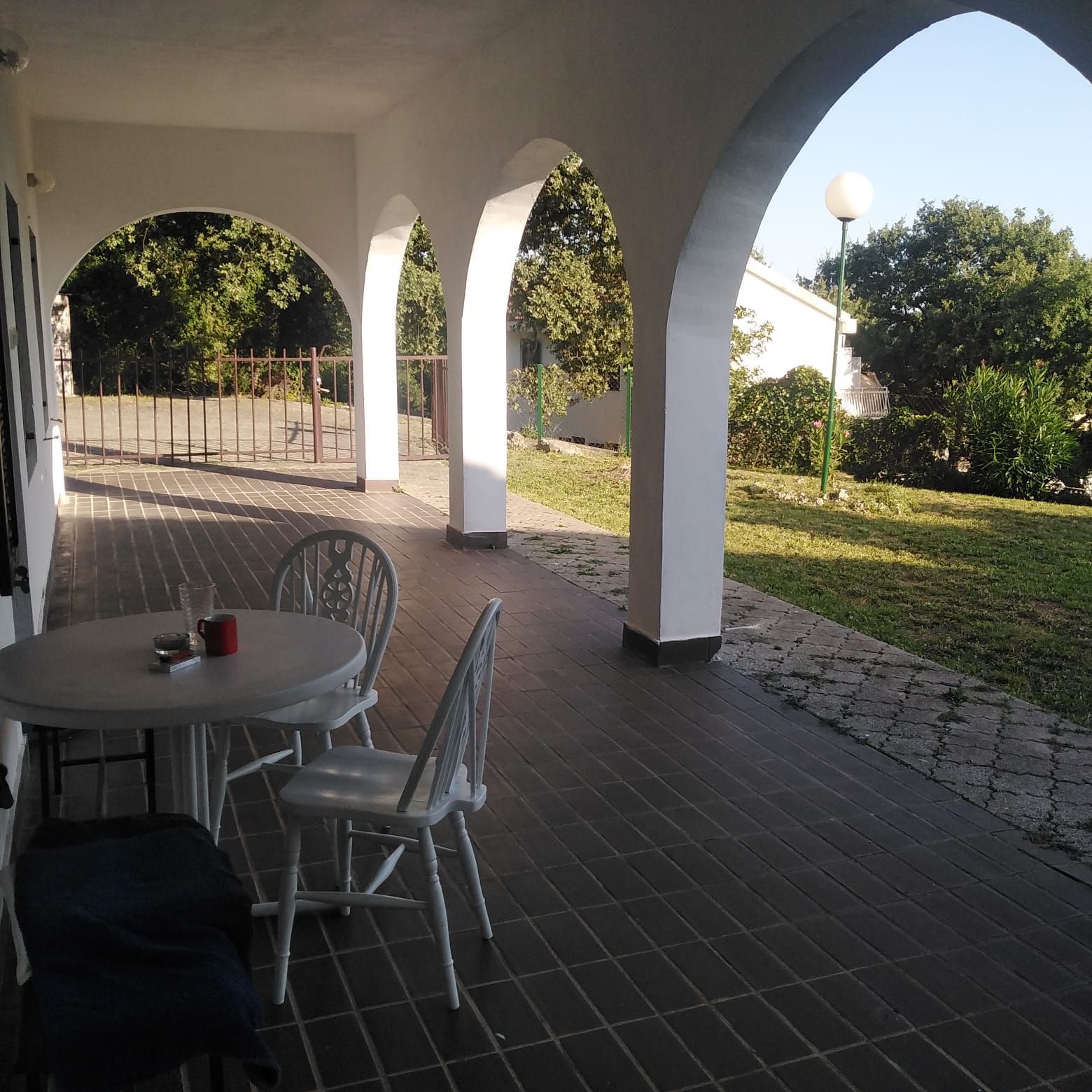 amforaproperty.com/Kuca za renoviranje sa prelepim pogledom na more,Petrovac,Budva.