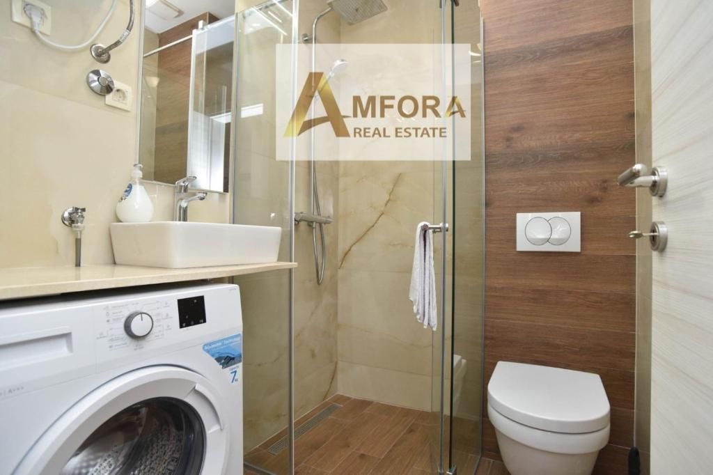 Na prodaju tri prelepa stana (175m2) sa pogledom na more.Becici - Amfora Real Estate