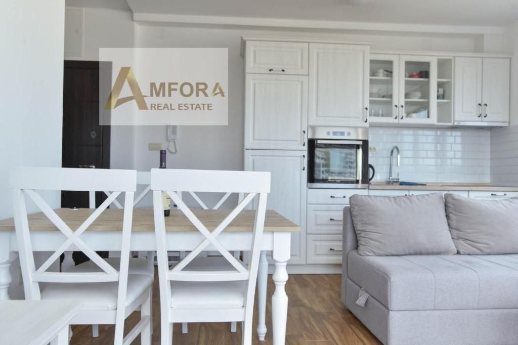 Na prodaju tri prelepa stana (175m2) sa pogledom na more.Becici - Amfora Real Estate