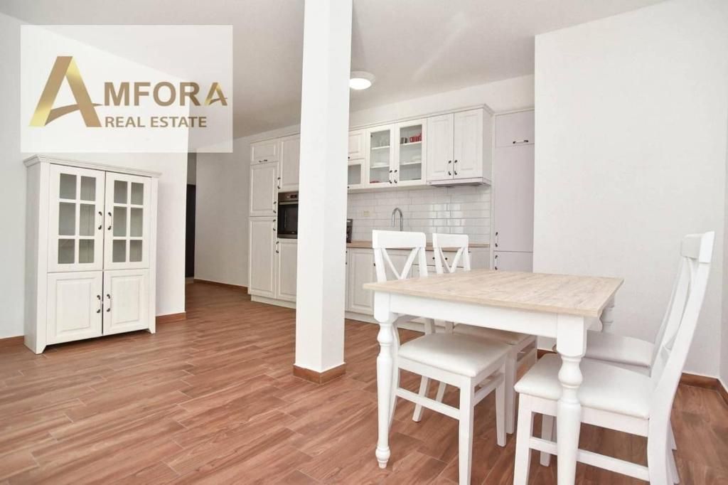 Na prodaju tri prelepa stana (175m2) sa pogledom na more.Becici - Amfora Real Estate